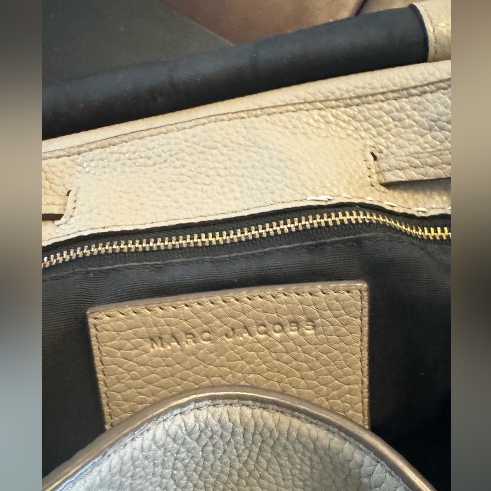 MARC JACOBS pebble leather taupe grey backpack purse gold hardware small medium - Picture 7 of 14